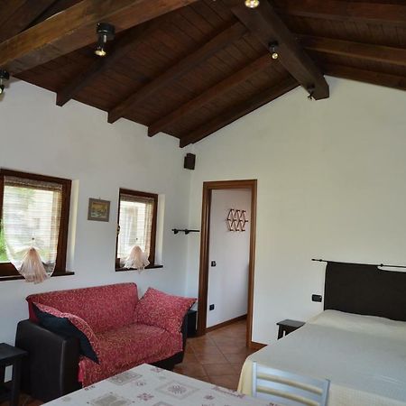 Il Basciutin Apartamento Pettenasco Exterior foto